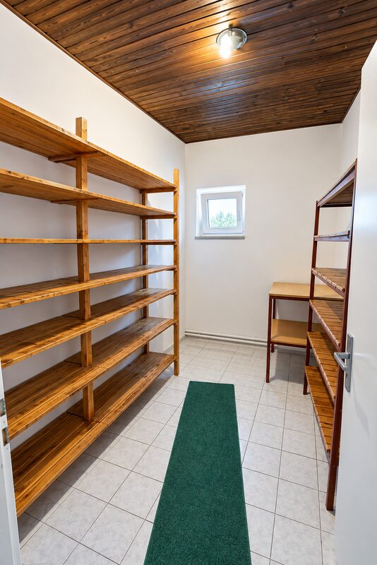 Priestranný 2-podlažný dom na podnikanie aj bývanie | Ul. Fraňa Kráľa, Michalovce